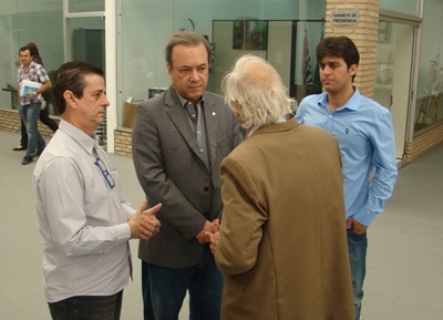 01-08-2013 visita eleuses paiva - interna