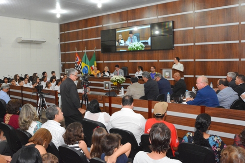 27-11-2019 sessão solene cidadão interna2.jpg