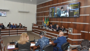 Adiada votação de projetos do Executivo sobre venda de terrenos