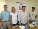 Aladim recebe representantes da UNIESP, que oferecem parceria com a Câmara Municipal