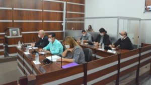 Aprovados por unanimidade os dois projetos da pauta