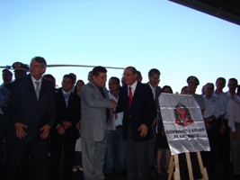 Câmara prestigia vinda do Governador a Araçatuba para entrega de helicóptero à polícia militar.