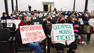 Câmara rejeita fim do vale-alimentação para inativos