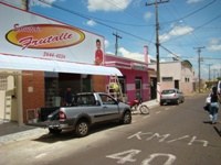 Comerciantes da Rua Bahia pedem lombada; Vadão vai procurar o Departamento de Trânsito