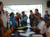 Departamento de Trânsito reúne mototaxistas para reunião e vereador Sexta participa do encontro