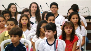 Estudantes receberão homenagens do Legislativo