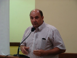 Fermino é recebido em audiência, pelo deputado federal Vanderlei Macris.