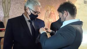 Medalha “Governador Pedro de Toledo” é concedida a presidente da Câmara