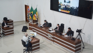 Oitivas são suspensas após ausência de convocados 