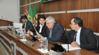 Prefeito, vice e secretários não receberão aumento