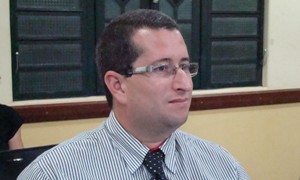 Salmeirão protocola projeto para diminuição no número de vereadores