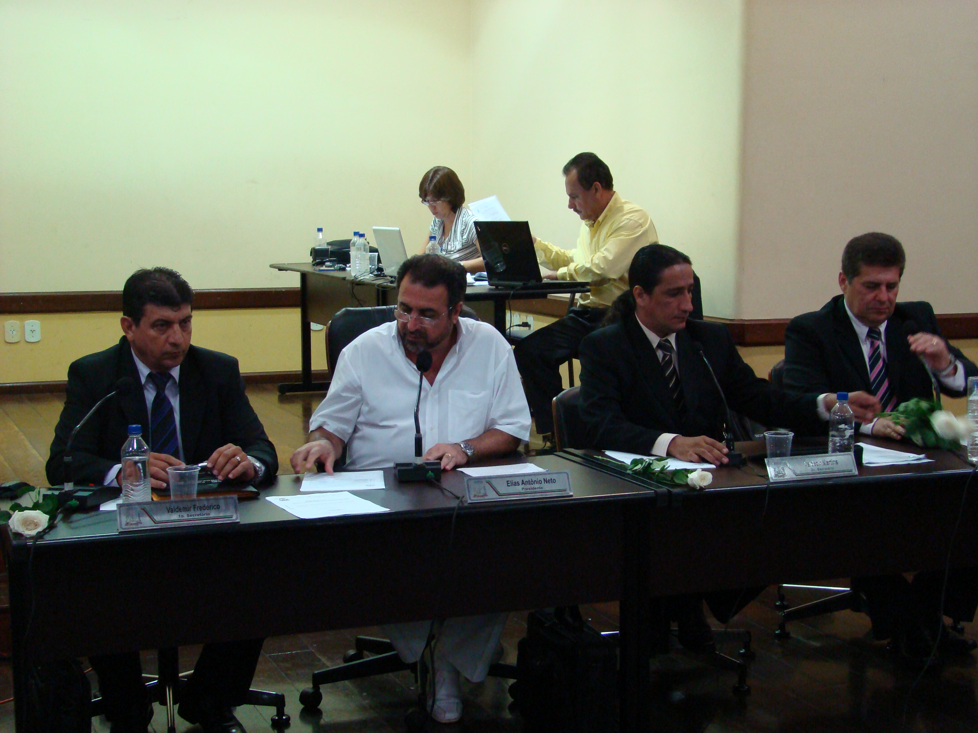 Sessão Ordinária de 15 de março de 2.011
