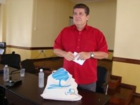 Vereador Aladim José Martins também adquire sacolas ecológicas e ajuda entidades assistenciais