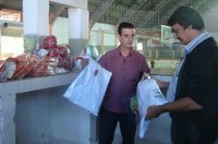 Vereador entrega kits cedidos pela Secretaria Estadual de Esportes