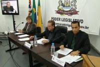 Vereadores adiam projeto que cria a TV Câmara