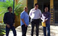 Vereadores e deputado visitam obras da APAE