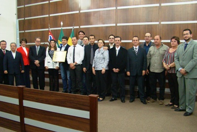 17-06-2015 honra ao merito pastora elena interna2.jpg